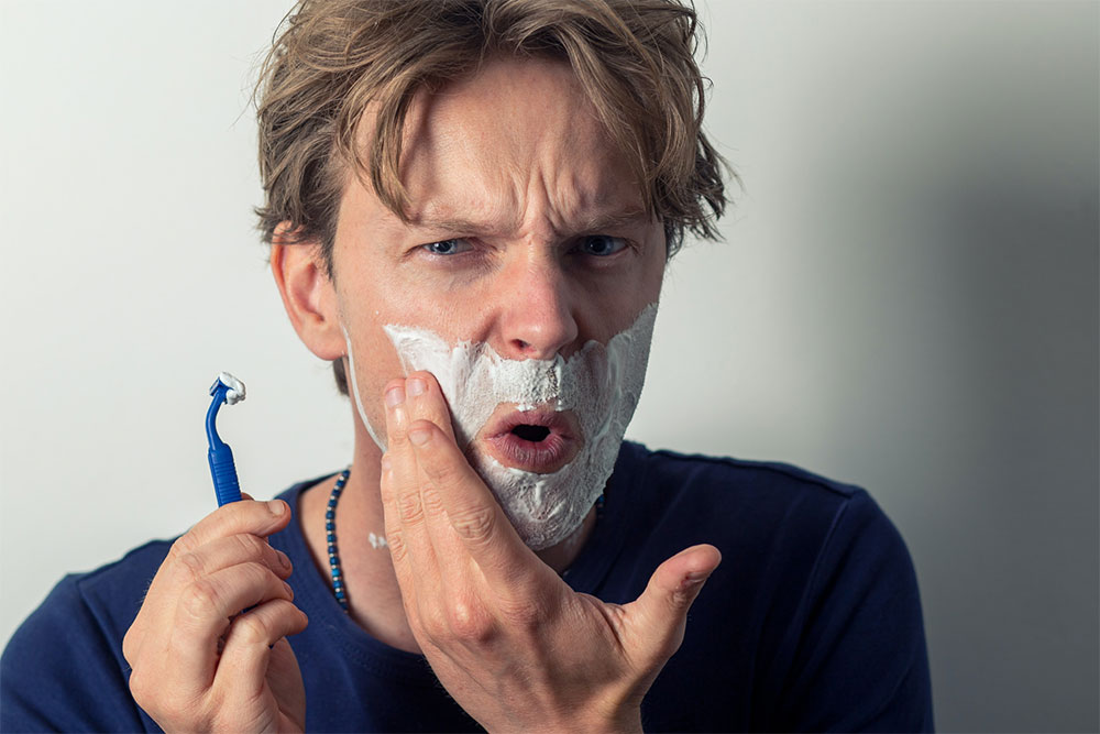 Как убрать раздражение после бритья